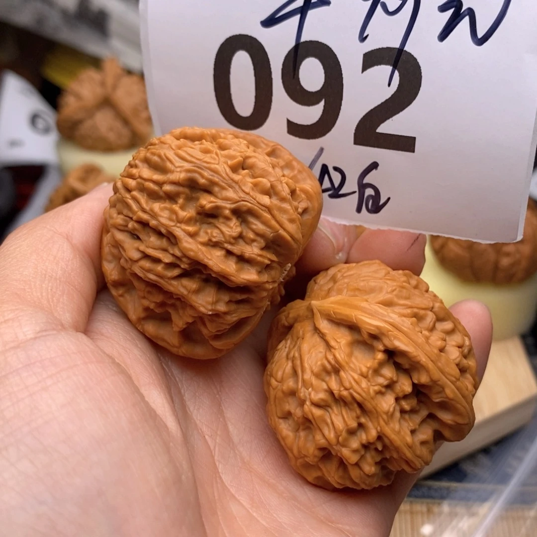 文玩核桃把件关***们092号42白福利