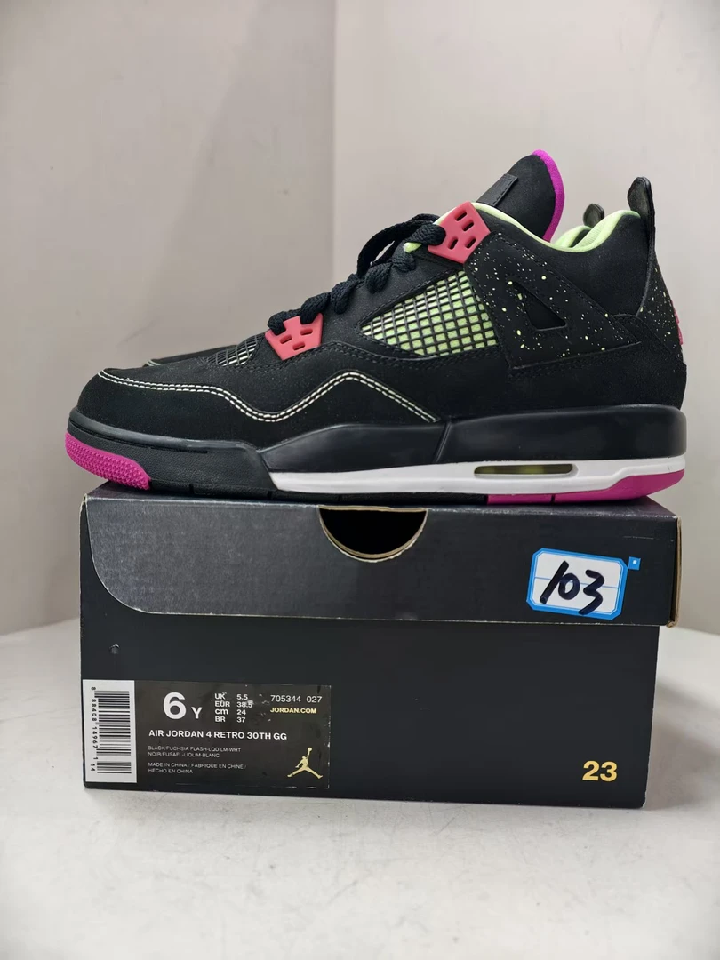 Nike aj4 retro 38.5码 全新原盒 103号