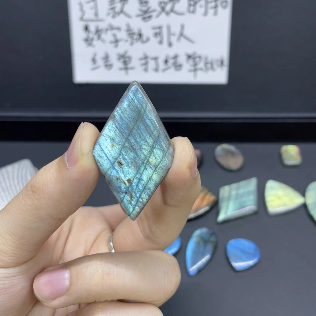 水晶不规则未镶嵌T****y