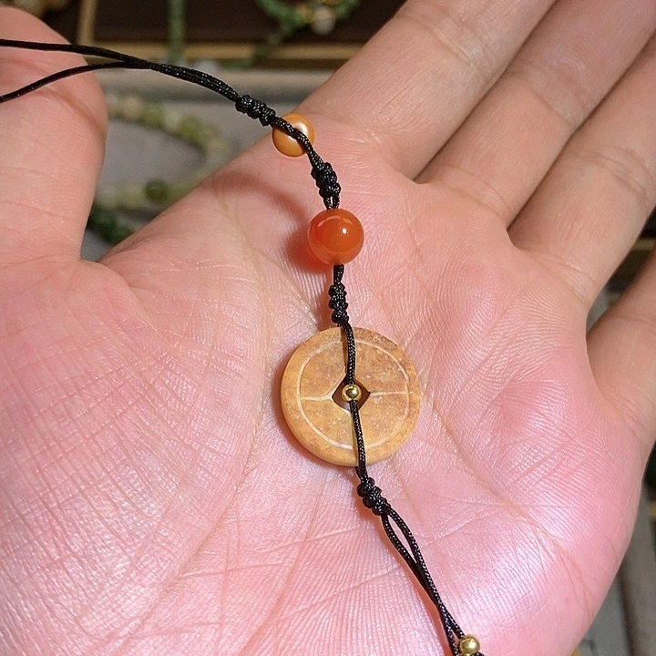 【闪购商品】吊坠(不含链)未镶嵌和田玉