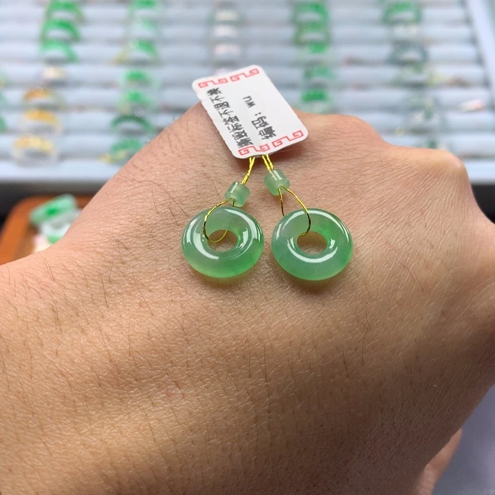 翡翠未镶嵌戒指翡翠冰阳绿