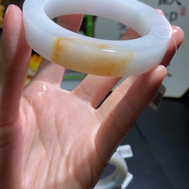 定制翡翠未镶嵌手镯定制