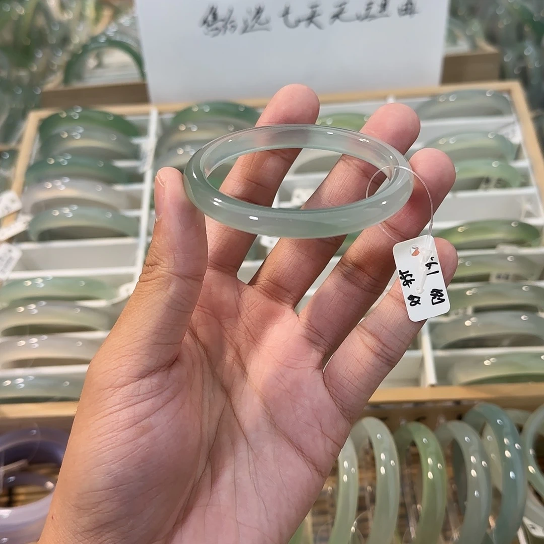 玛瑙/玉髓未镶嵌手镯圈口56.1