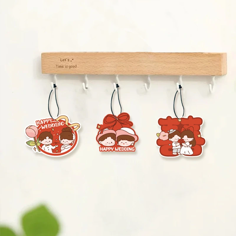 结婚用品创意香片伴娘伴手礼挂饰婚礼车载香薰片留香久卡通挂件