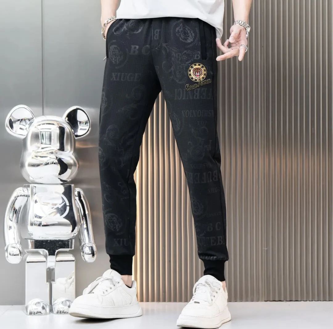 夏季新款高端欧货男士薄款修身百搭黑色老虎刺绣运动束脚裤