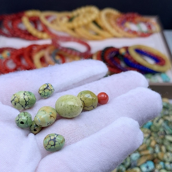 张***峰南红玛瑙未镶嵌珠宝奇石