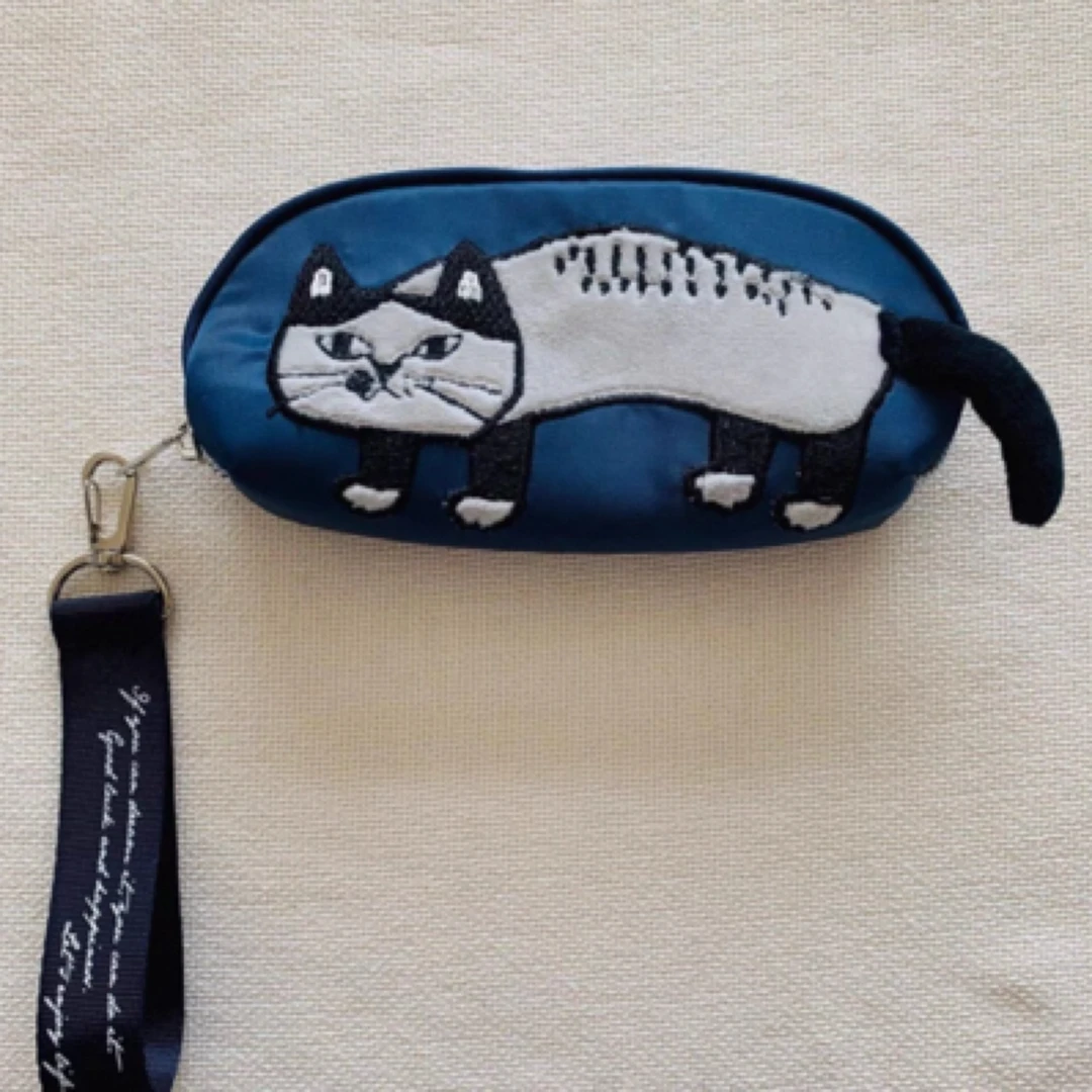 Z76 日本新款刺绣爬猫眼镜猫太阳镜包蓝色9x15x4cm