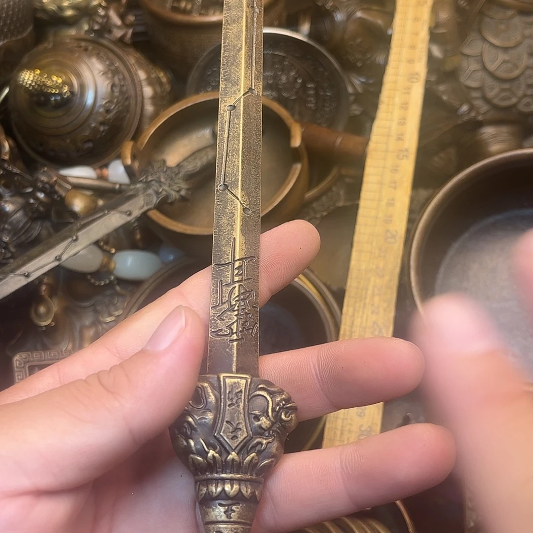 精美铜器工艺品等