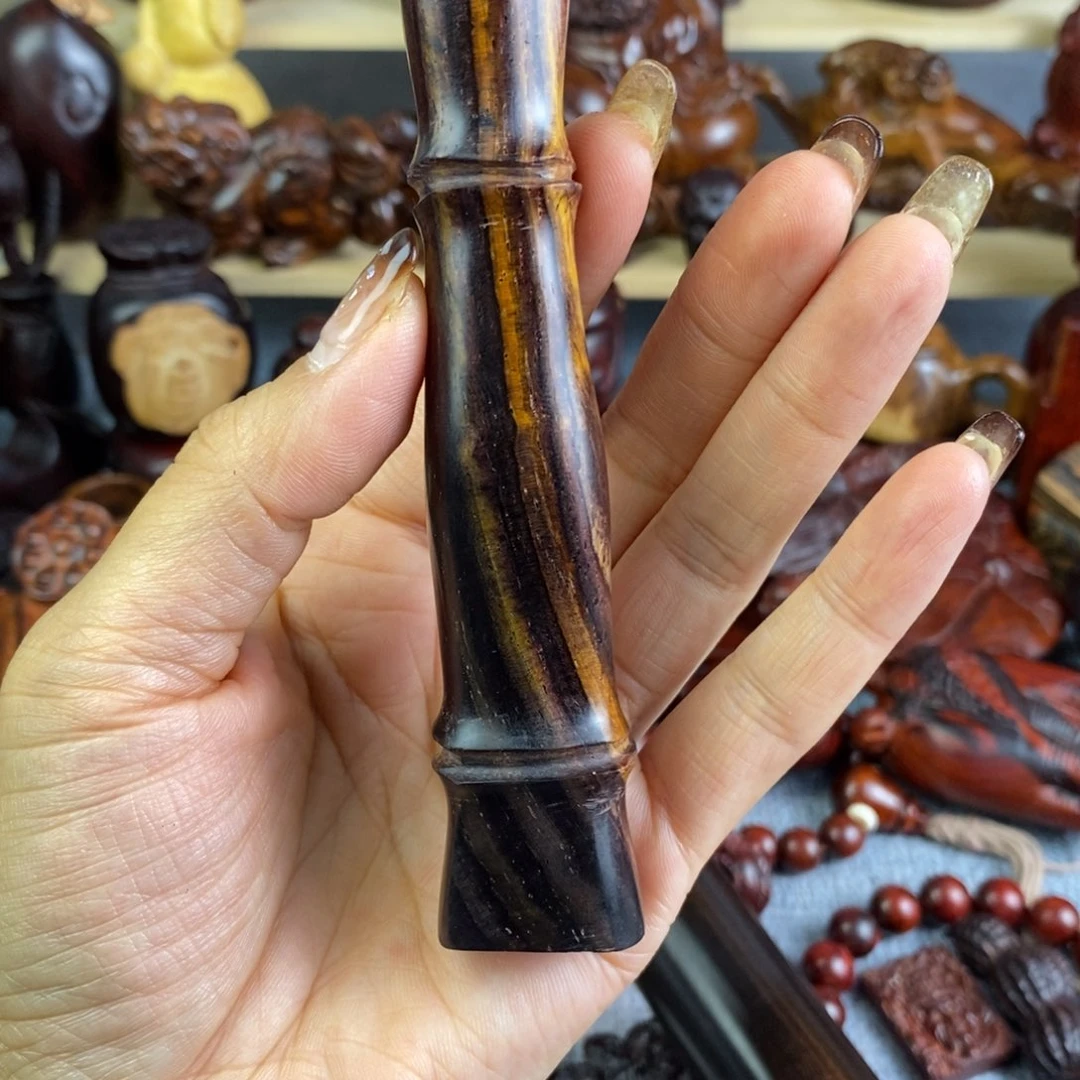 菲***斯木微凹黄檀手把件