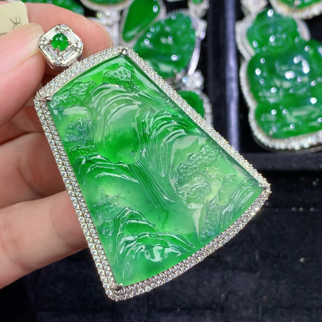 翡翠未镶嵌颈饰翡翠