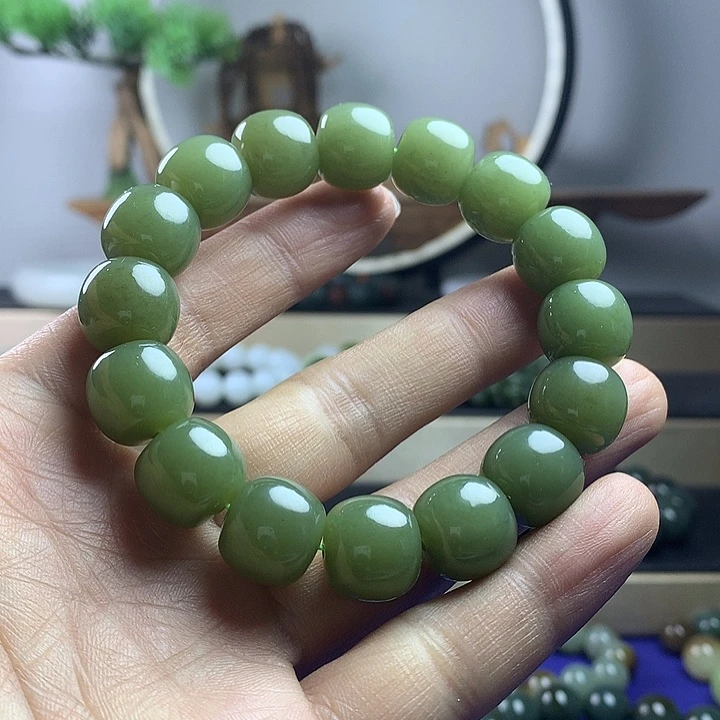 和田玉未镶嵌手串