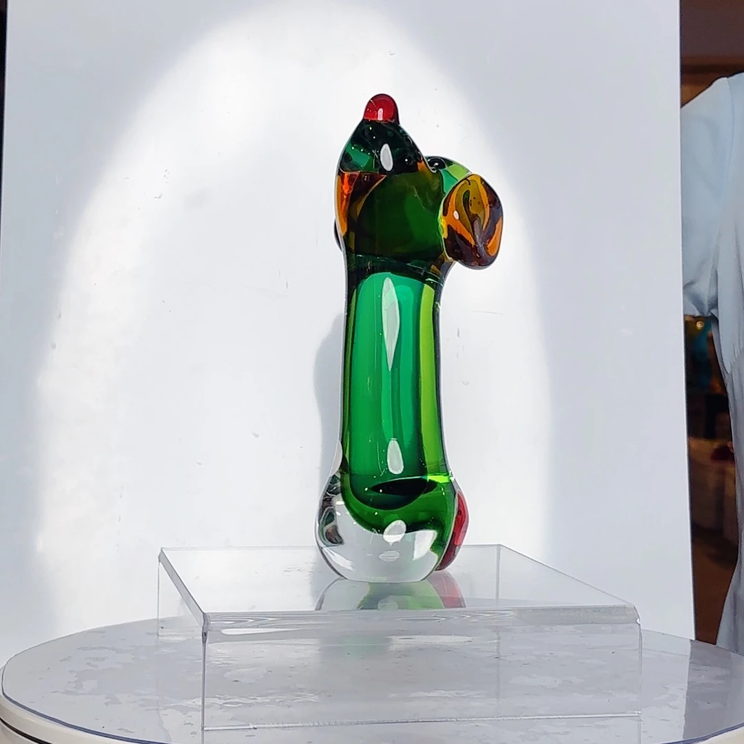 琉璃手工艺品琉璃岛上有个叫小白山
