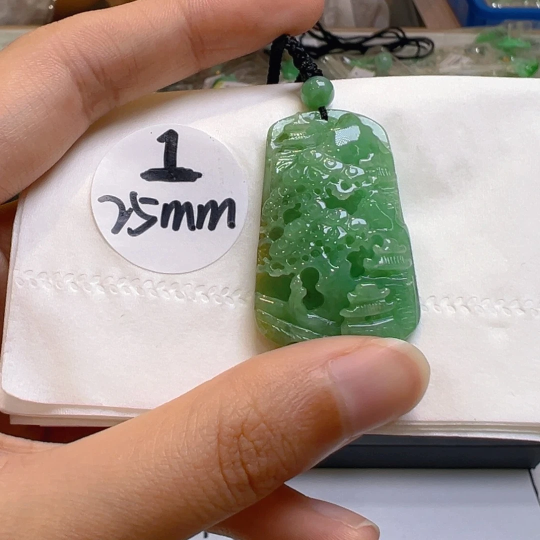翡翠未镶嵌吊坠(不含链)