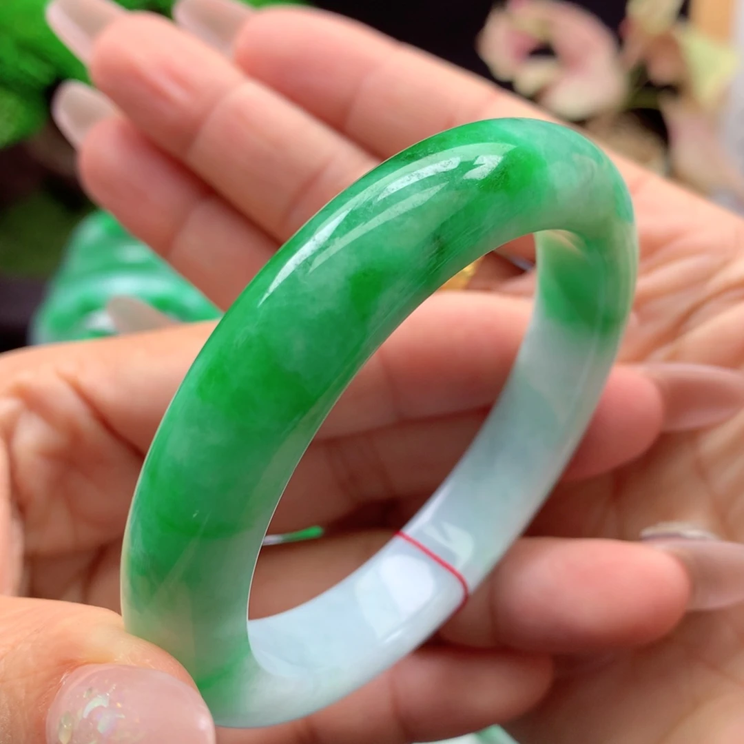 未镶嵌手镯翡翠缅甸