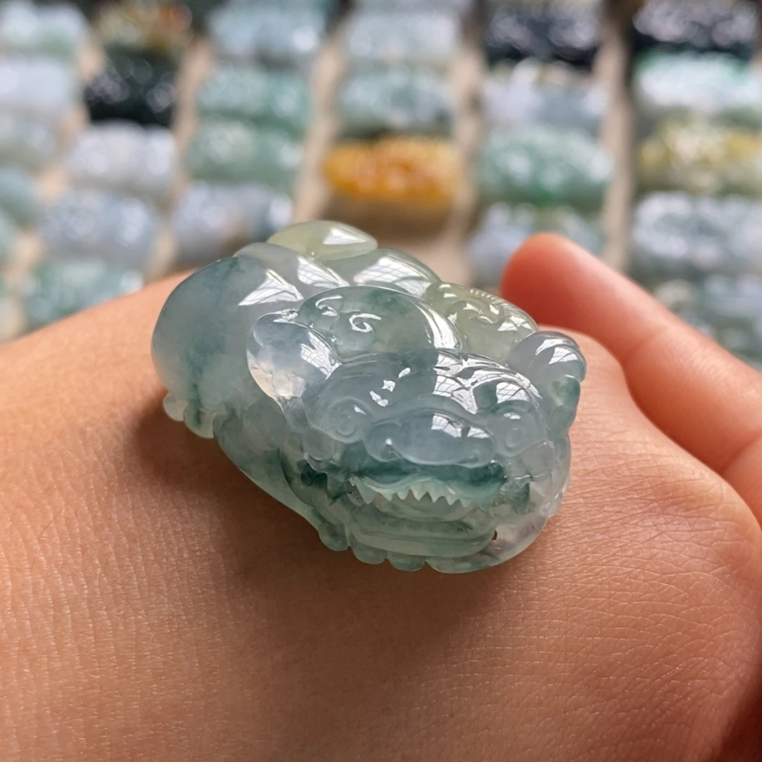 翡翠未镶嵌颈饰天然翡翠貔貅吊坠