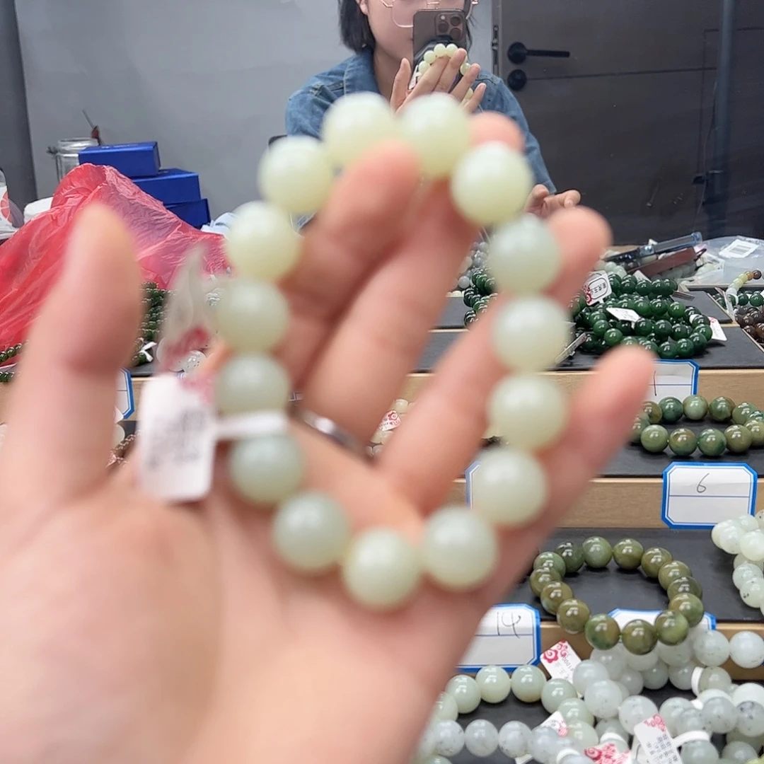 手串未镶嵌和田玉