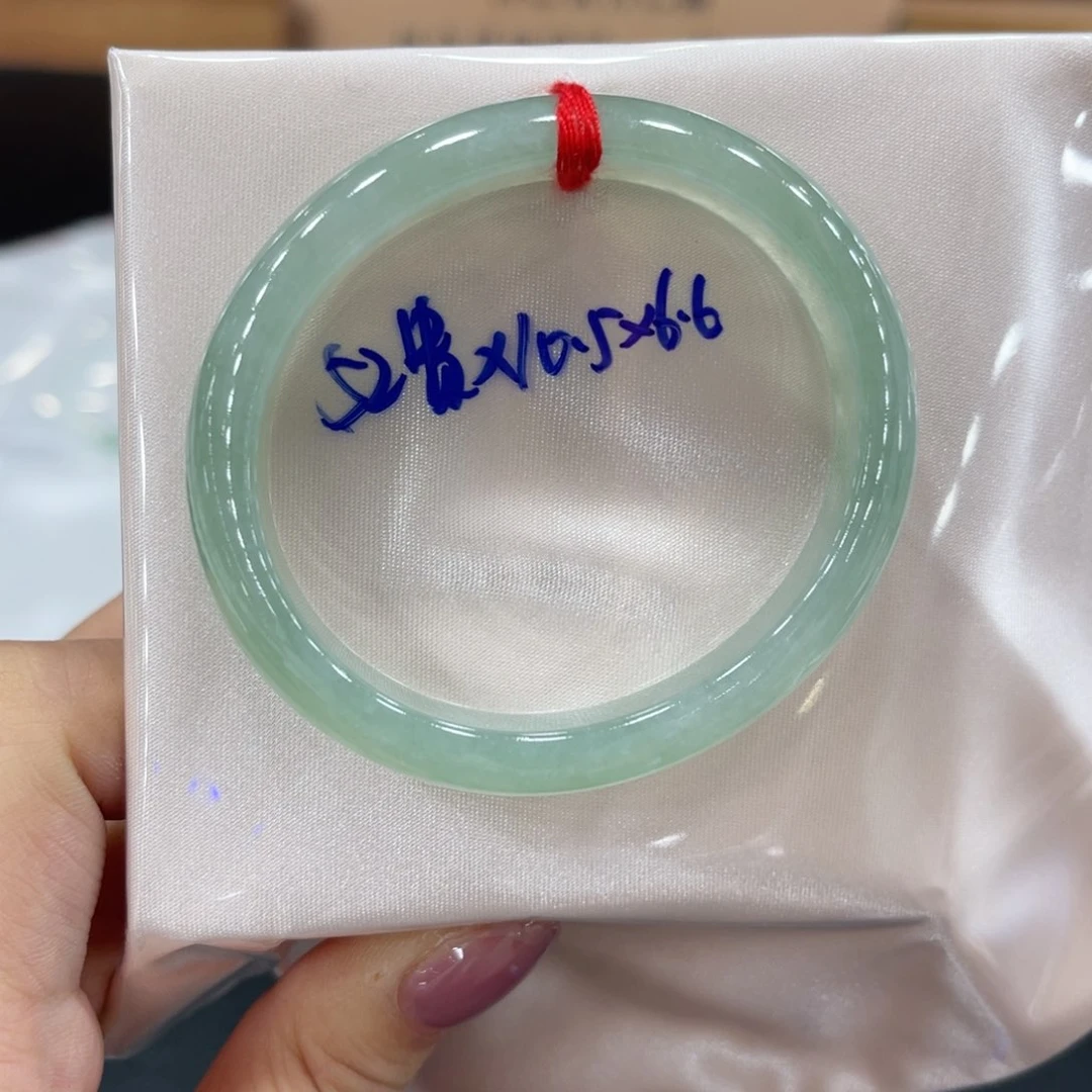 未镶嵌手镯翡翠翡翠