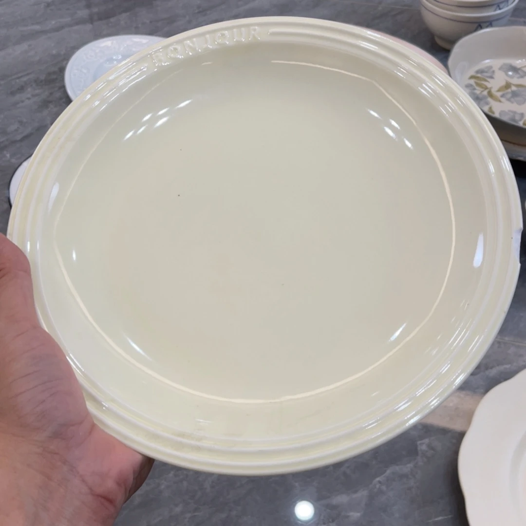 陶瓷微瑕餐具介意勿拍，满18飞！