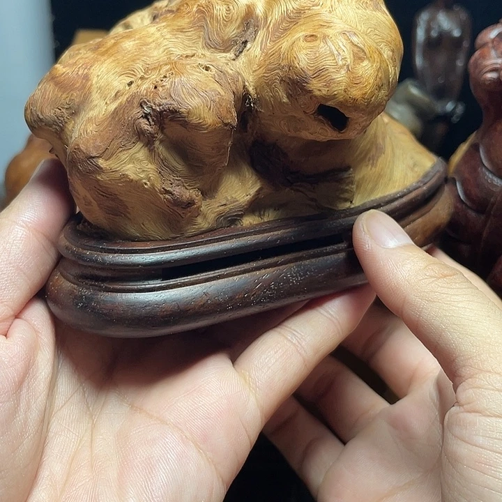 大叶紫檀（黑酸枝木类）