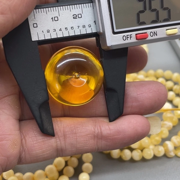 琥珀未镶嵌裸石墩子