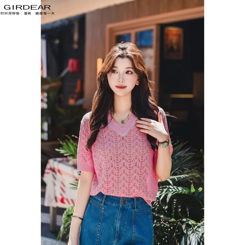 GIRDEAR/哥弟冬季新款轻职风短袖镂空时尚法式针织V领短袖138046