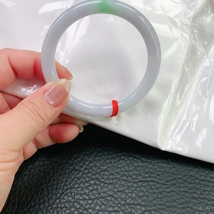 翡翠手镯未镶嵌翡翠072