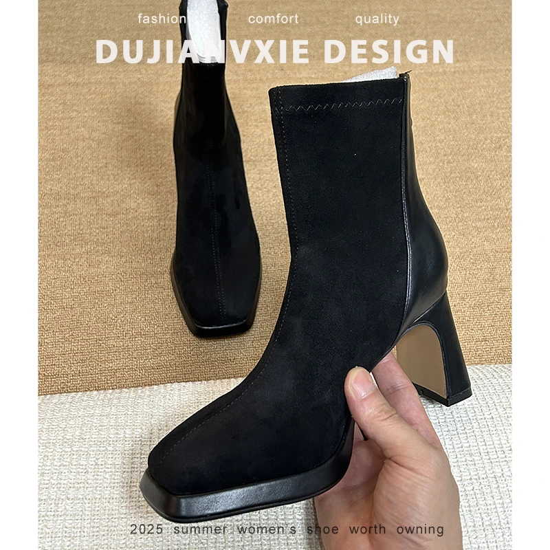 2025年冬季新款防水台黑色粗跟马丁靴时装短靴显瘦气质方头女靴