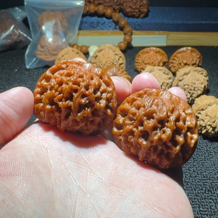 *️****文玩麻核桃39尺寸秦闷