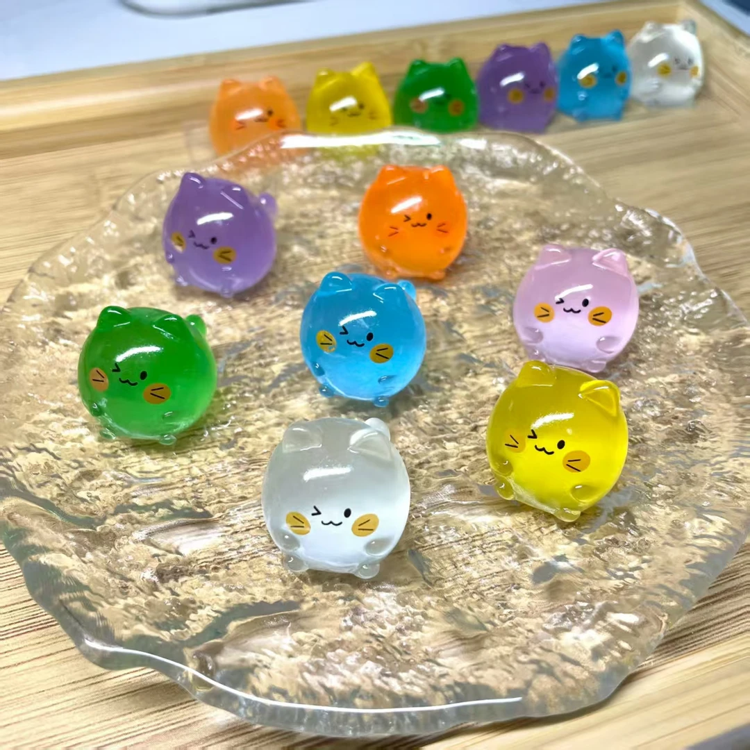 （现场拆）夜光小猫咪公仔萌粒微景观创意diy装饰品迷你桌面摆件