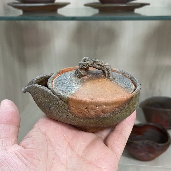 森丁斋的宝瓶好好看