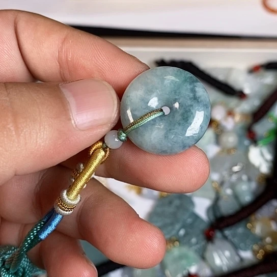 翡翠未镶嵌颈饰天然翡翠