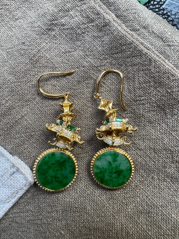 925银镶嵌翡翠耳钩