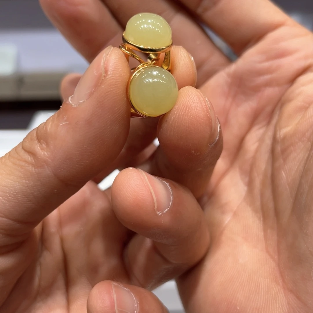 和田玉银S925镶嵌耳饰