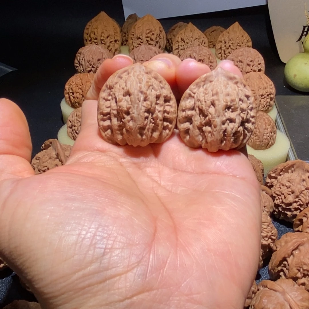 文玩核桃吊坠霞云岭狮子头34