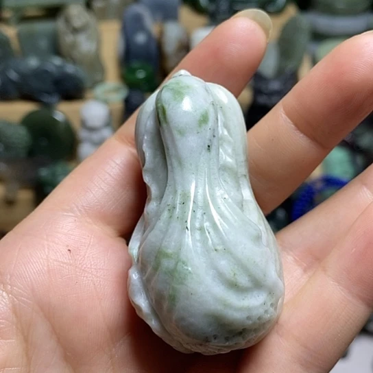 独山玉未镶嵌珠宝半成品