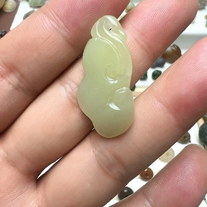 未镶嵌和田玉珠宝半成品