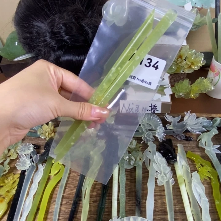 蛇纹石玉未镶嵌发饰