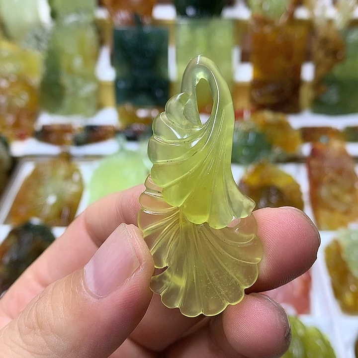 蛇纹石玉未镶嵌珠宝半成品