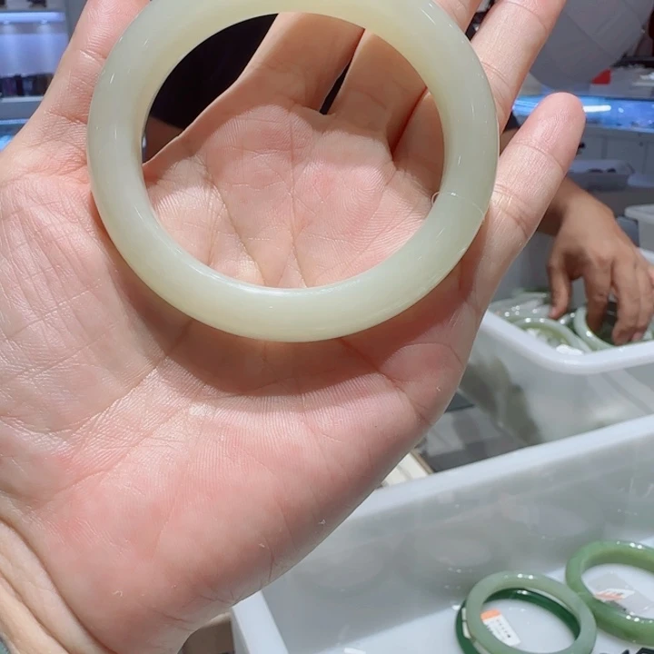 未镶嵌手镯和田玉76