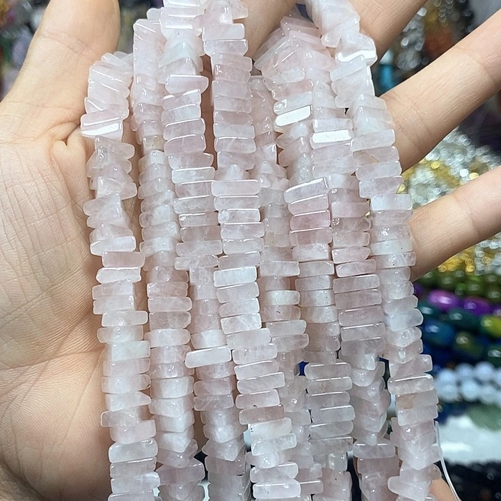 未镶嵌玛瑙/玉髓珠宝半成品天然粉晶三角卡10mm