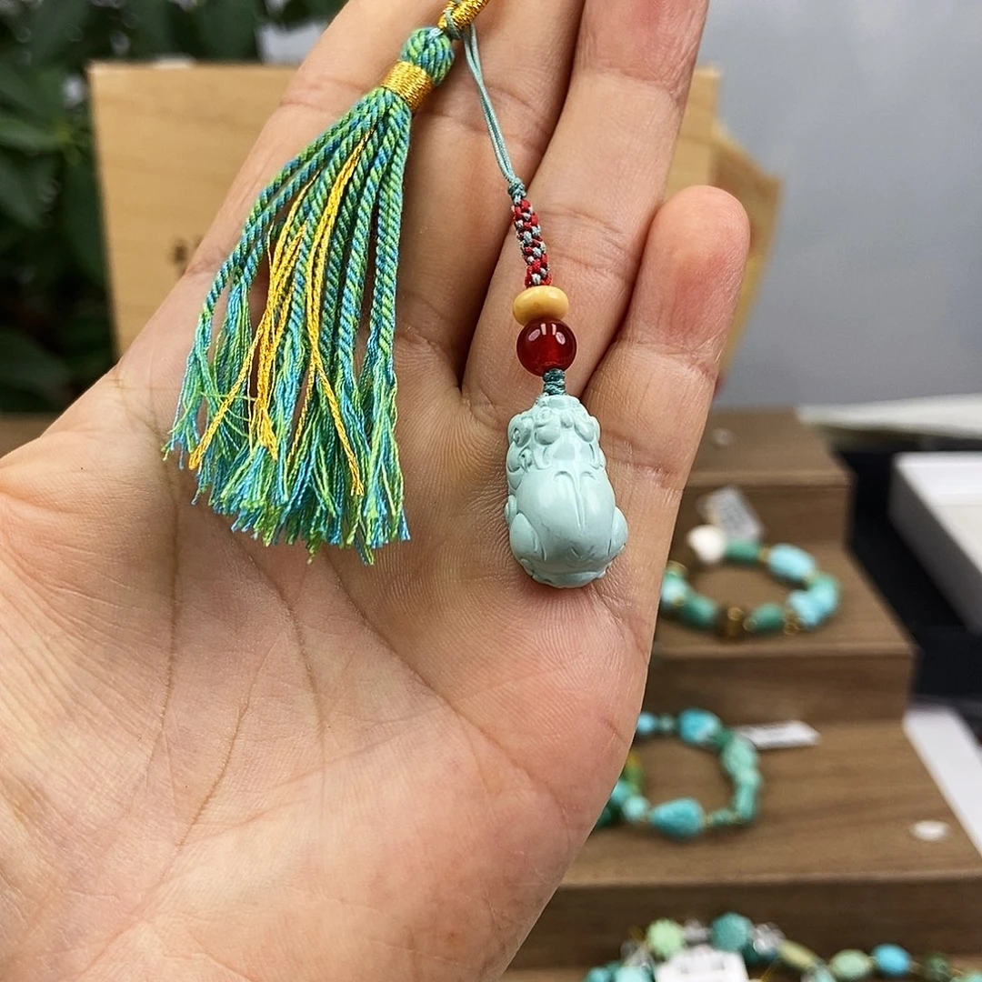 未镶嵌绿松石珠宝奇石