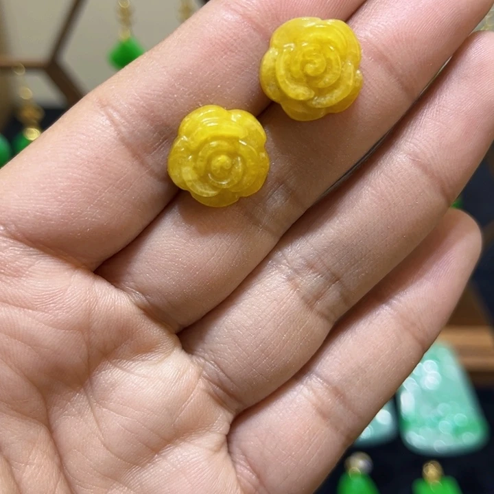 翡翠颈饰银S925镶嵌耳钉