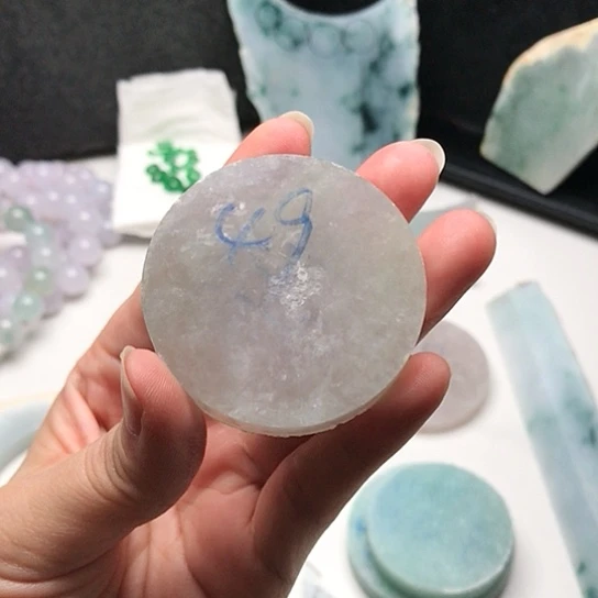翡翠散珠天然翡翠手镯心