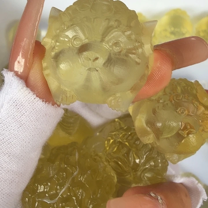 媛***未镶嵌车挂水晶水晶