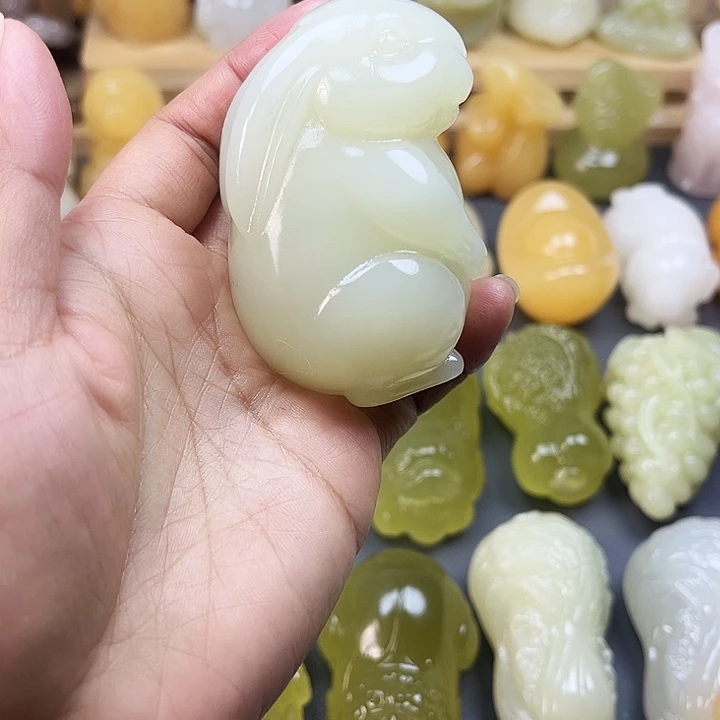 玉石雕刻品碧玺（处理）回****经