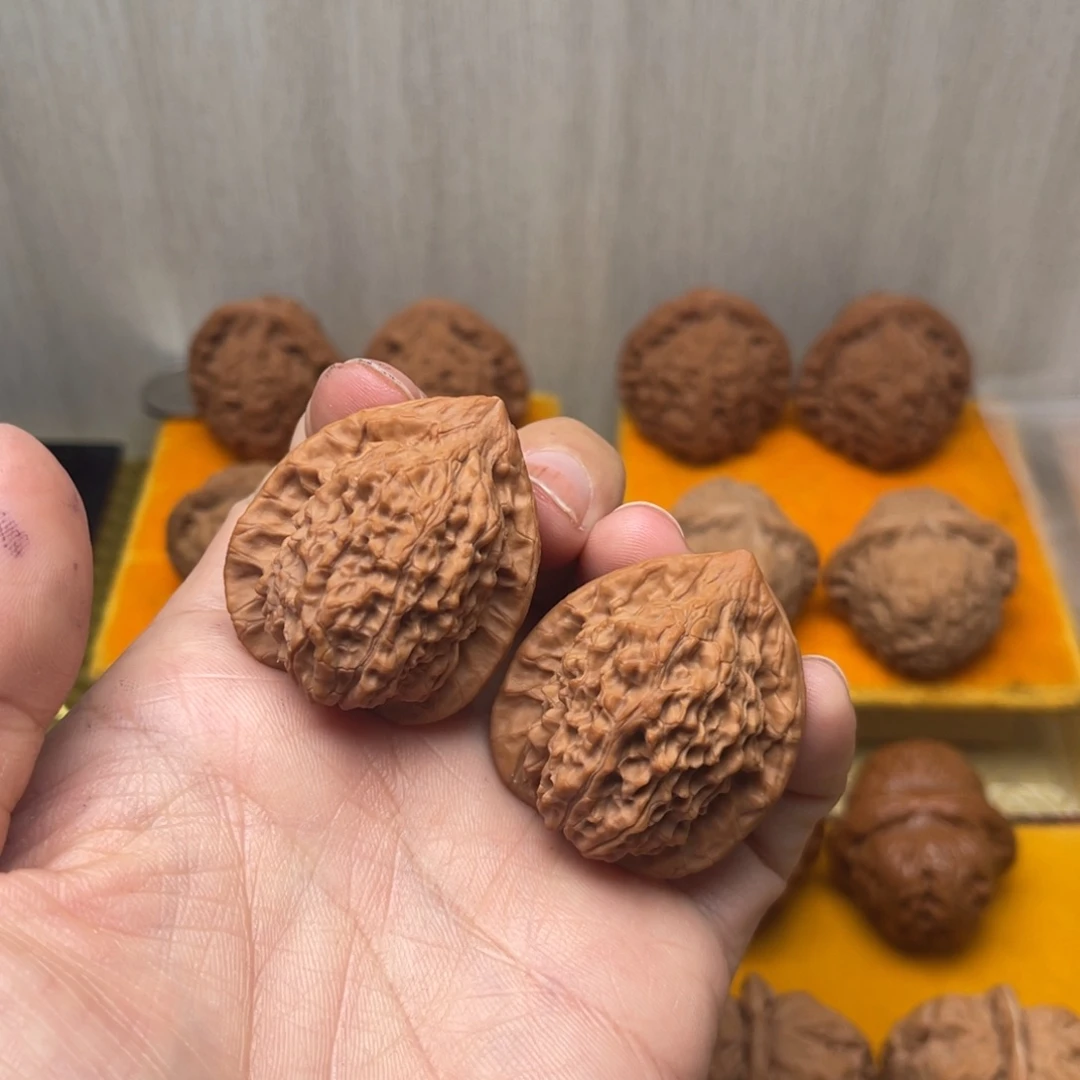 文玩核桃把件朱雀