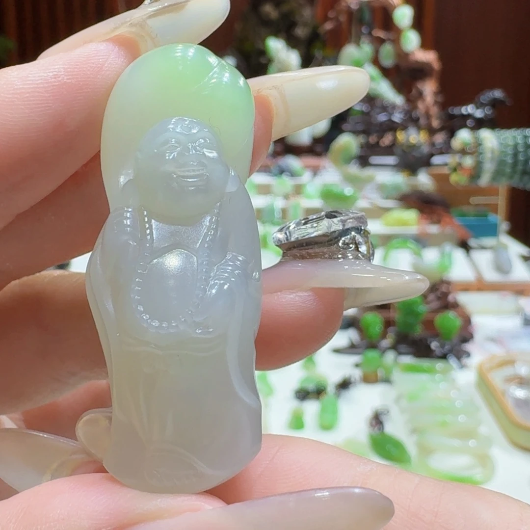 和田玉（翠青玉）未镶嵌挂件翠青三色佛