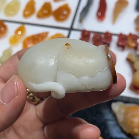 【闪购商品】未镶嵌石英质玉（黄龙玉）颈饰