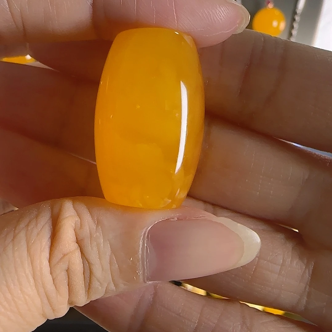 蜜蜡未镶嵌裸石焦皮料鸡油红桶珠