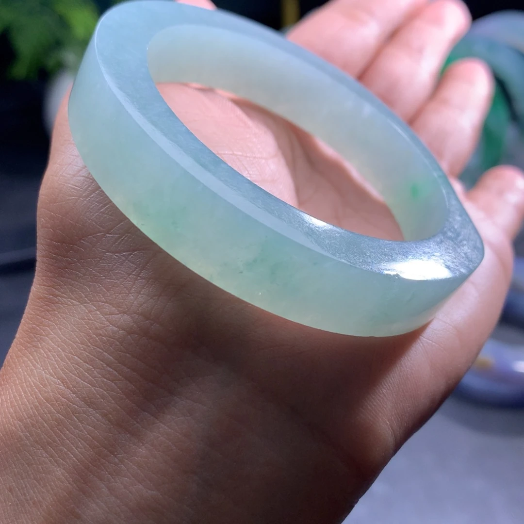 定制翡翠手镯未镶嵌